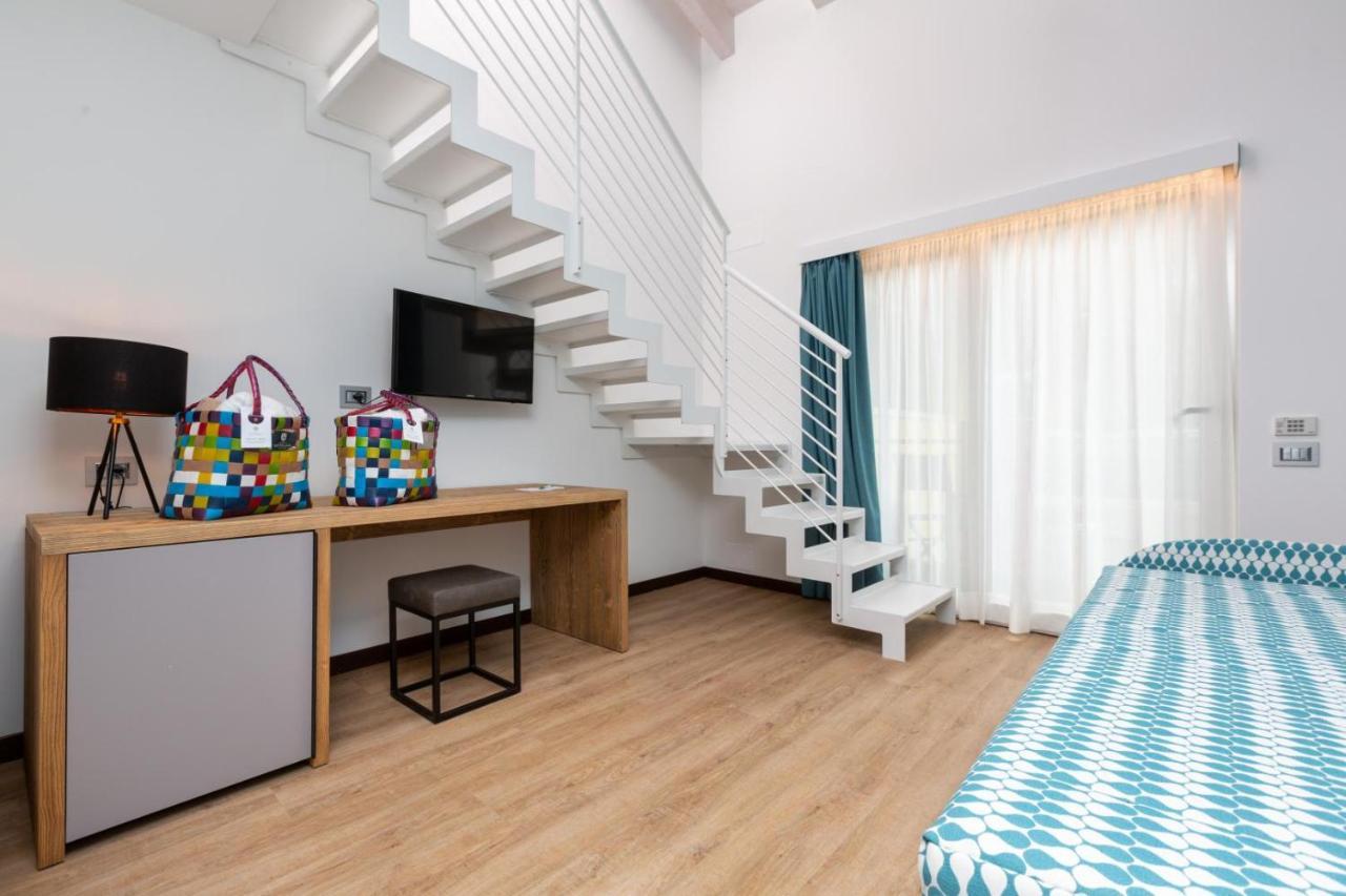 Aktivhotel Santalucia Torbole Sul Garda Exteriör bild