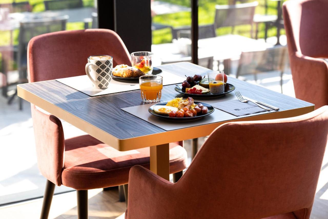 Aktivhotel Santalucia Torbole Sul Garda Exteriör bild