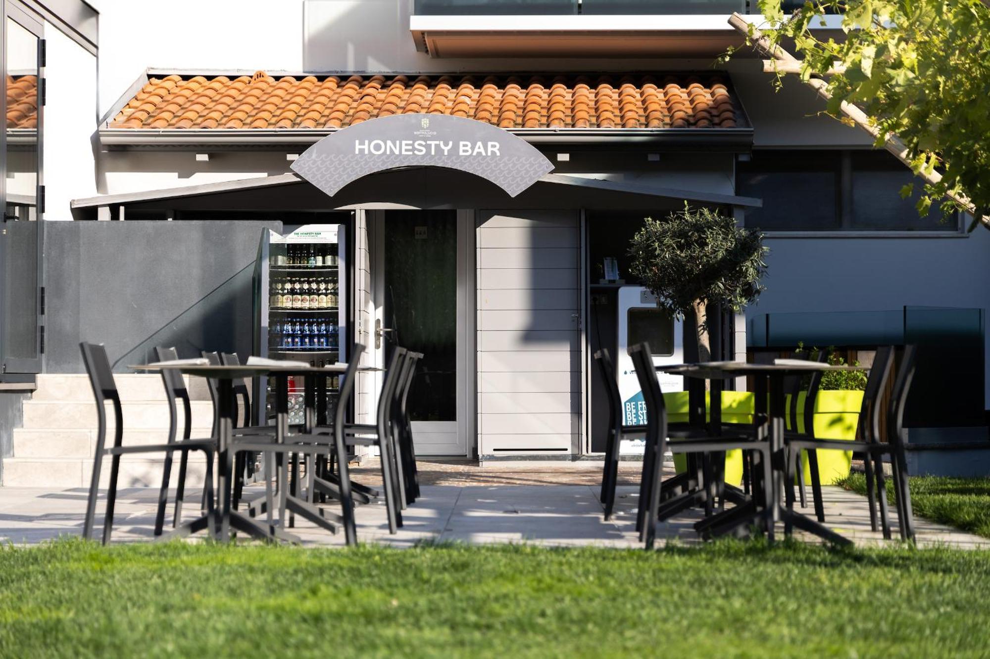 Aktivhotel Santalucia Torbole Sul Garda Exteriör bild
