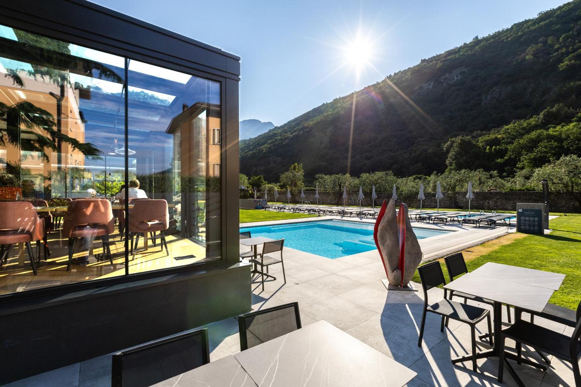 Aktivhotel Santalucia Torbole Sul Garda Exteriör bild