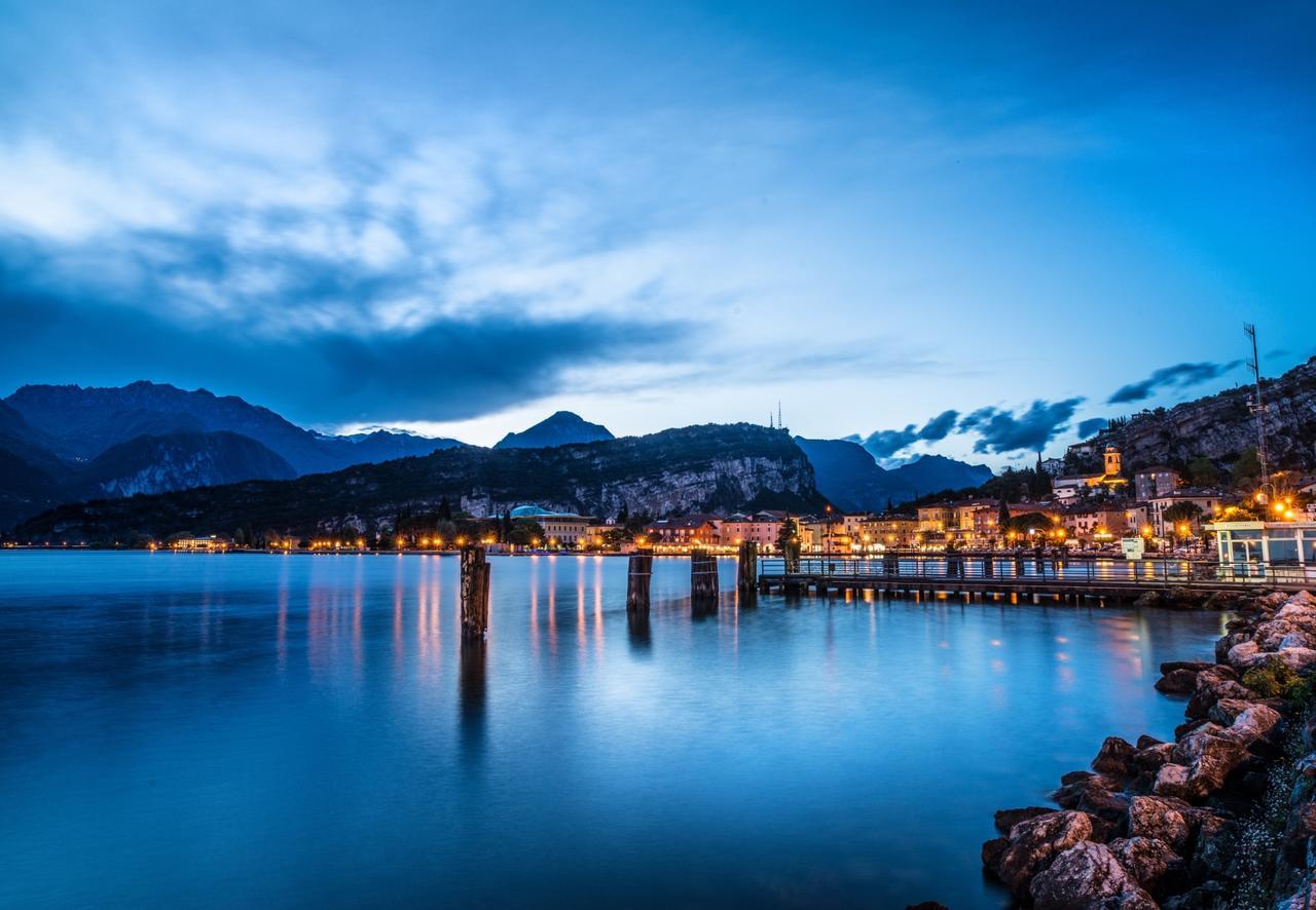 Aktivhotel Santalucia Torbole Sul Garda Exteriör bild