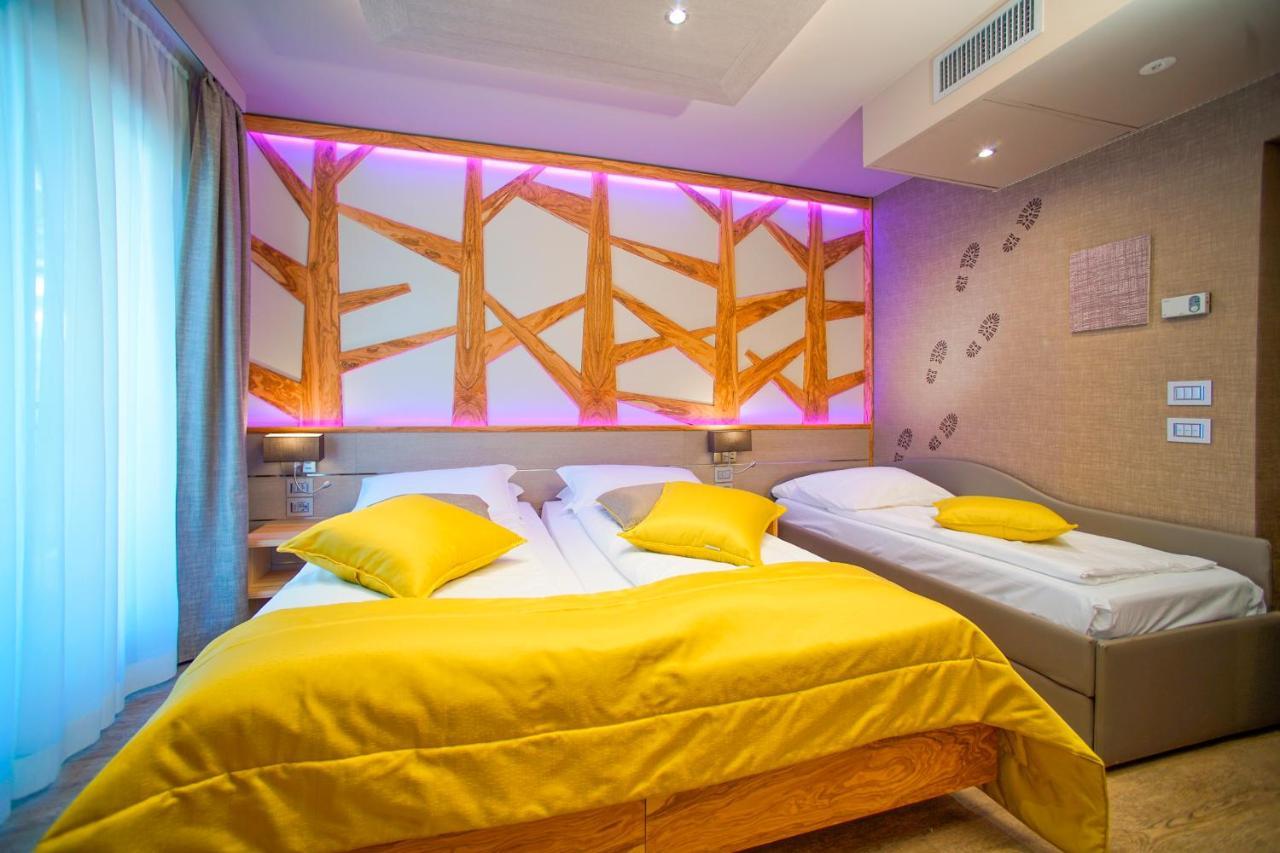 Aktivhotel Santalucia Torbole Sul Garda Exteriör bild
