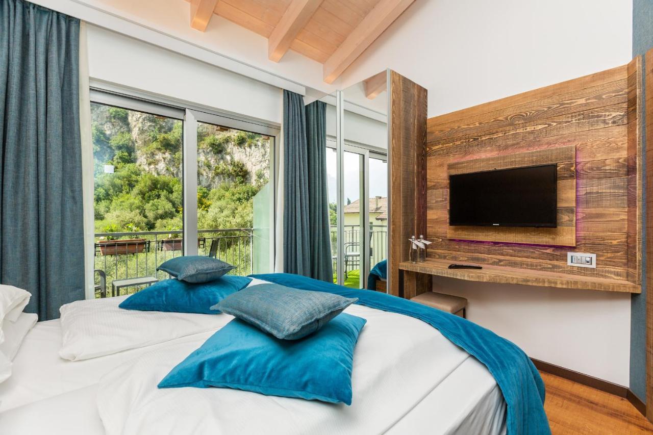 Aktivhotel Santalucia Torbole Sul Garda Exteriör bild