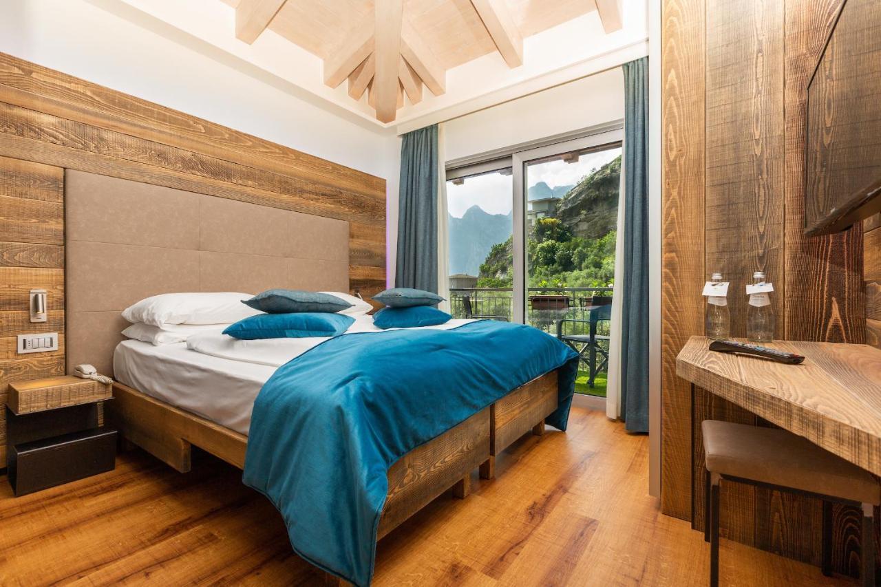 Aktivhotel Santalucia Torbole Sul Garda Exteriör bild
